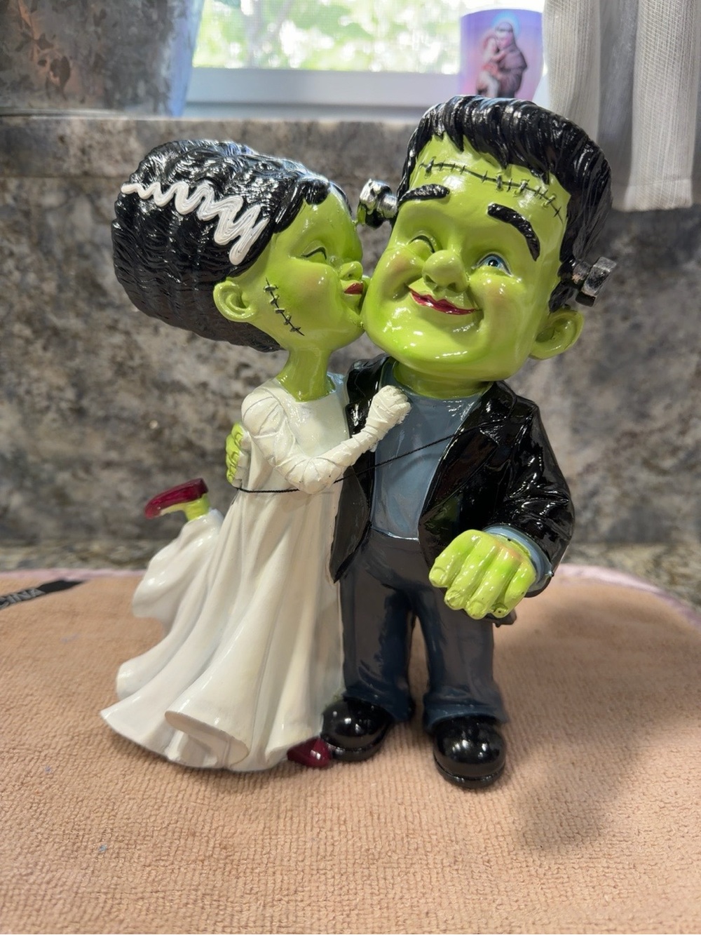 NWT Frankenstein & Bride Halloween Couple Figurine | 9" Decor Statue